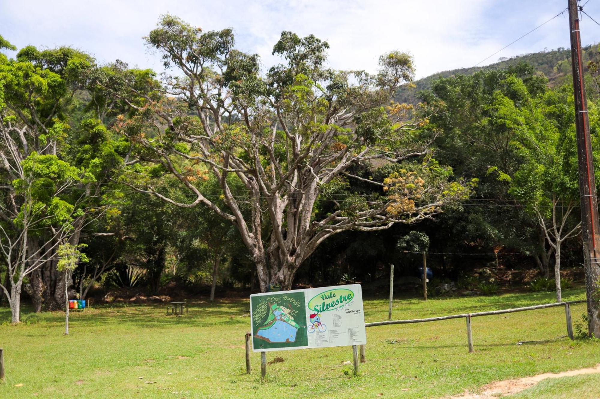 Vale Silvestre Eco Park Hotel Governador Valadares Bagian luar foto