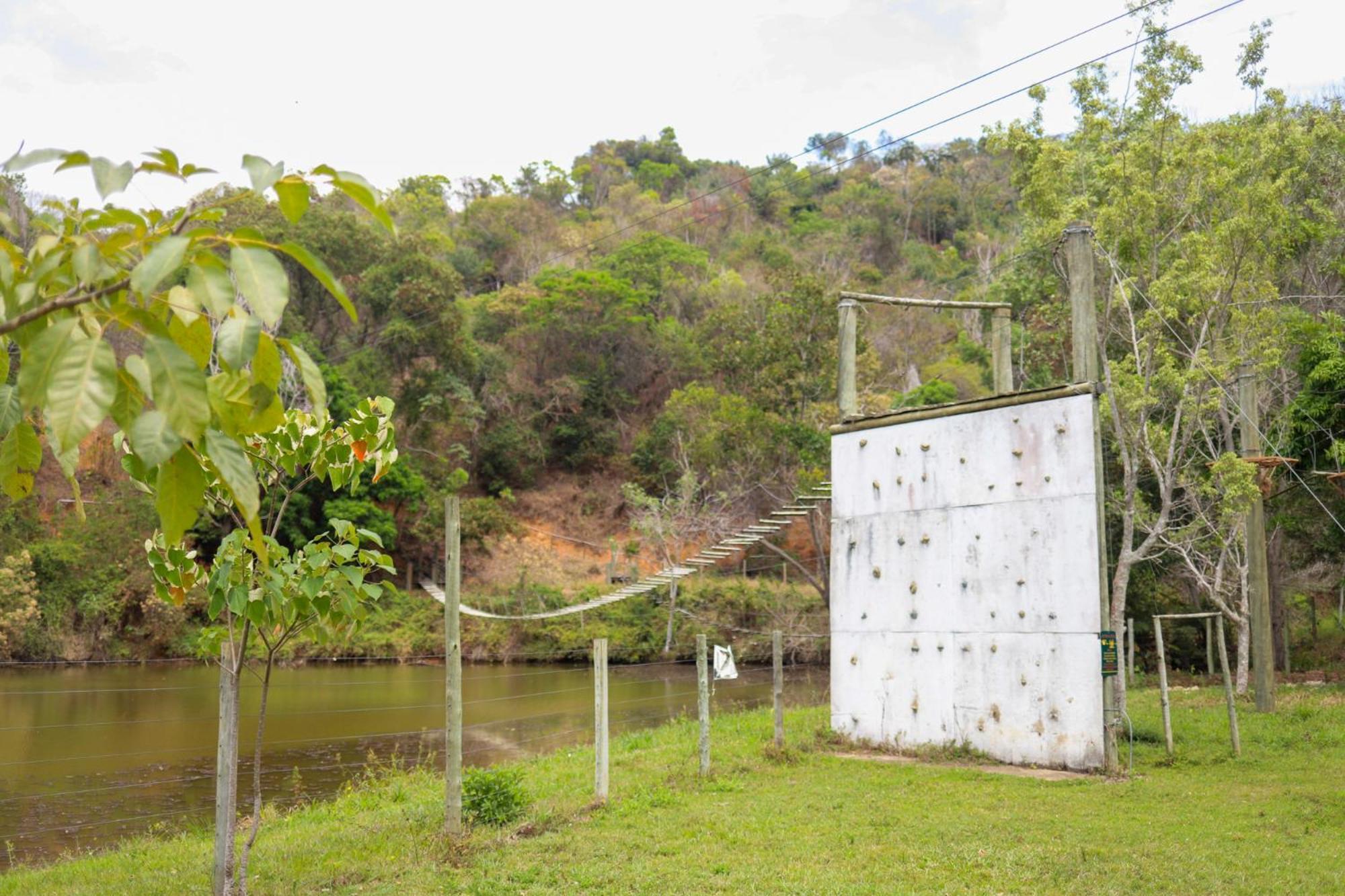 Vale Silvestre Eco Park Hotel Governador Valadares Bagian luar foto